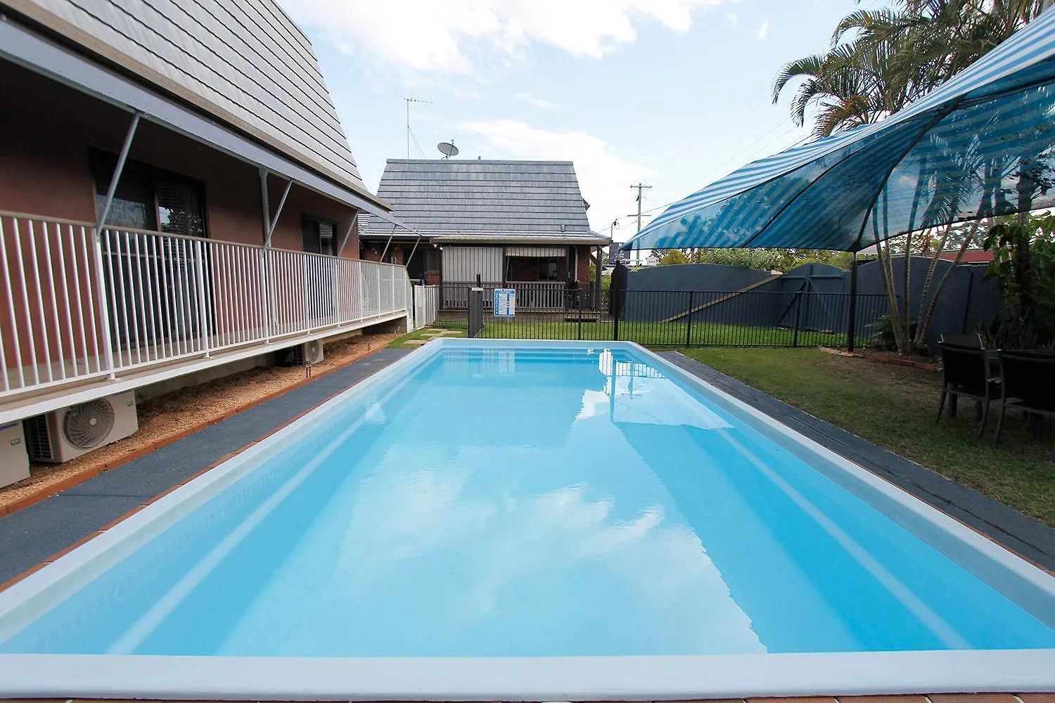 Blue Shades Motel Maryborough Australia